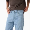 982 Slim Tapered Jeans