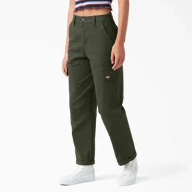 Women’s Relaxed Fit Cropped Cargo Pants